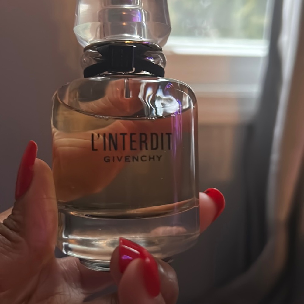 Givenchy EAU DE PARFUM